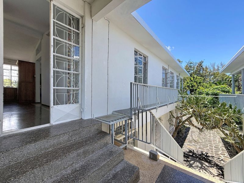 Roches Noires Maison 16 pièces 385 m² Vente