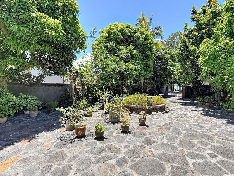 Roches Noires Maison 16 pièces 385 m² Vente