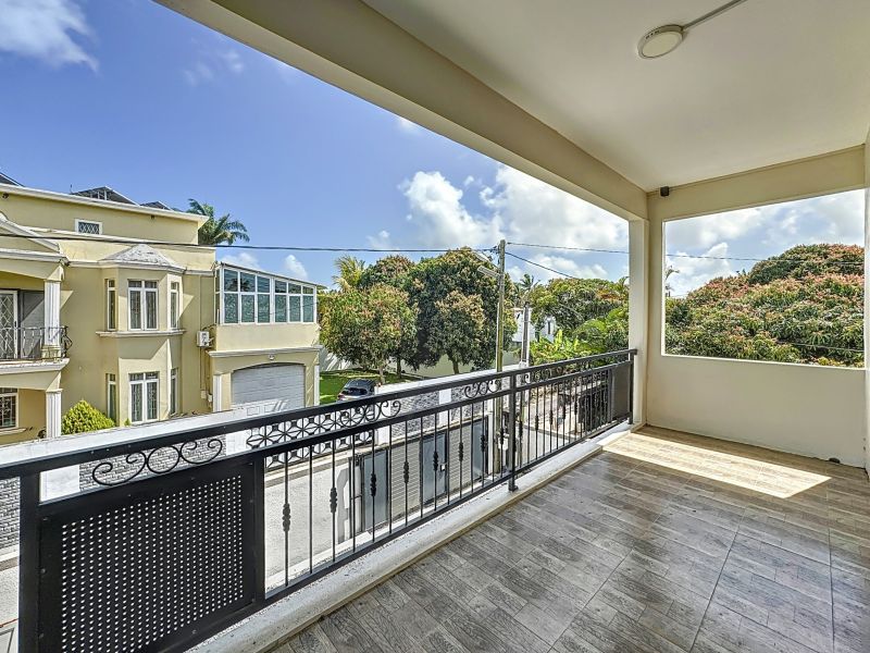 Pereybere Appartement 3 pièces 90 m² Location