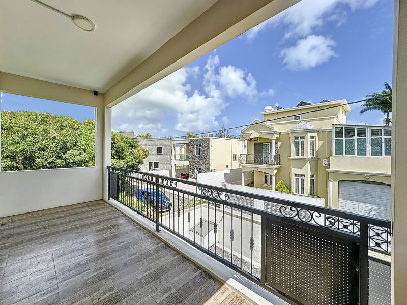 Pereybere Appartement 3 pièces 90 m² Location