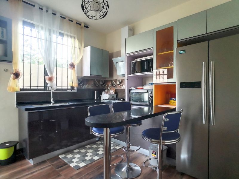 Pereybere Maison 6&nbsp;pièces 200&nbsp;m² Location