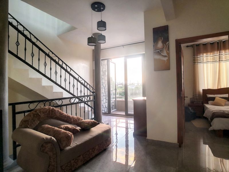 Pereybere Maison 6 pièces 200 m² Location