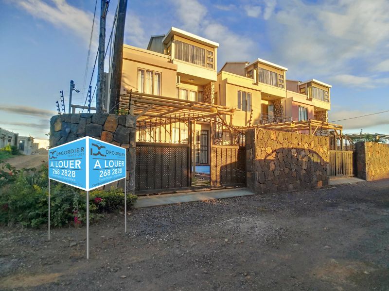 Pereybere Maison 6 pièces 200 m² Location