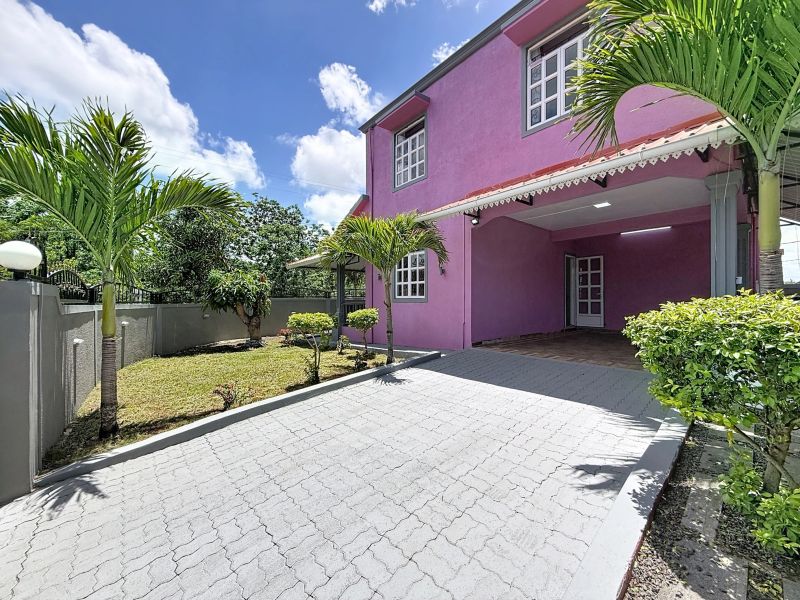 Trou aux Biches Maison 4&nbsp;pièces 100&nbsp;m² Location