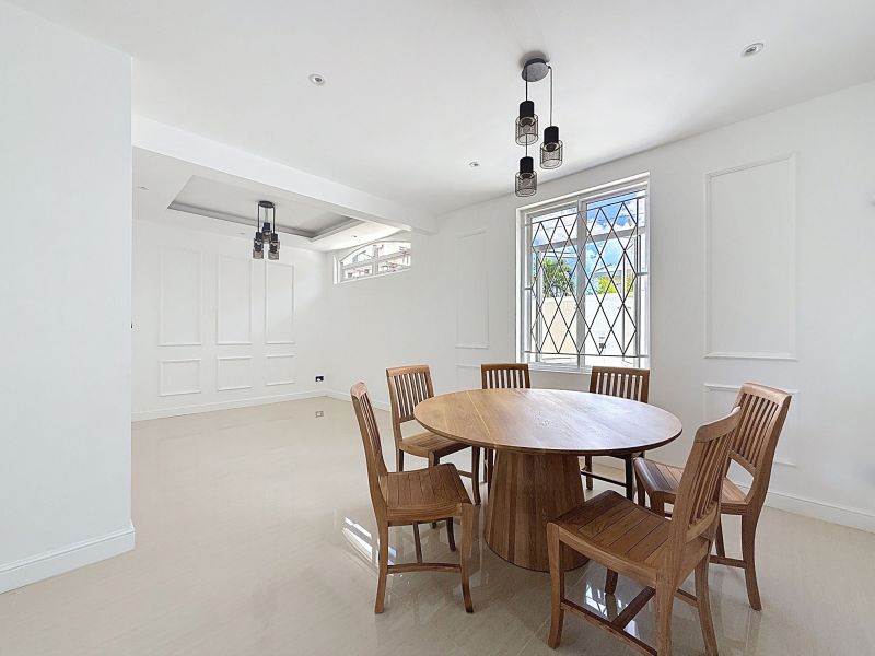 Flic en Flac Maison 7&nbsp;pièces 185.8&nbsp;m² Vente