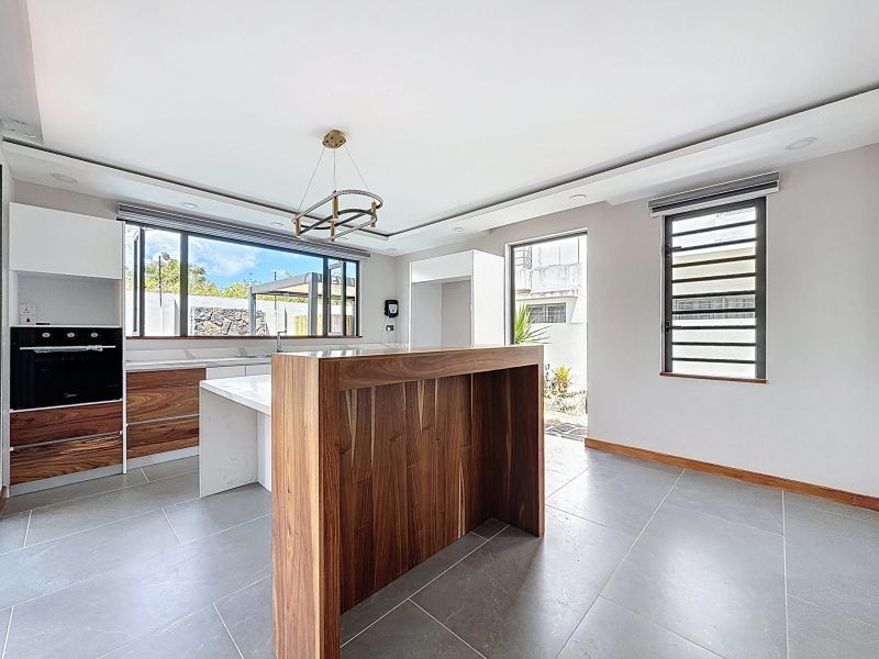 Pereybere Maison 9&nbsp;pièces 245&nbsp;m² Vente