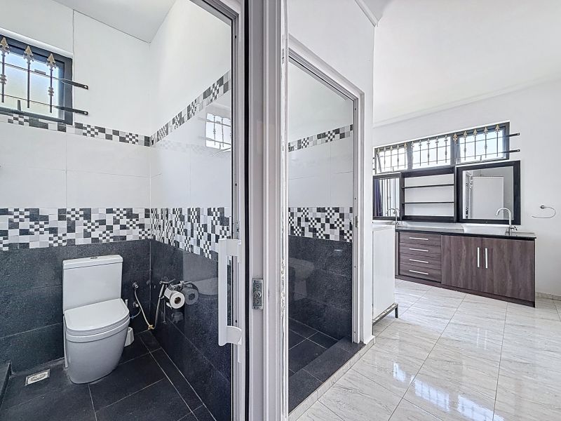 Calodyne House 4&nbsp;rooms 146&nbsp;m² Rental