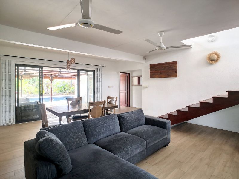 Petit Raffray Maison 4&nbsp;pièces 184.04&nbsp;m² Location