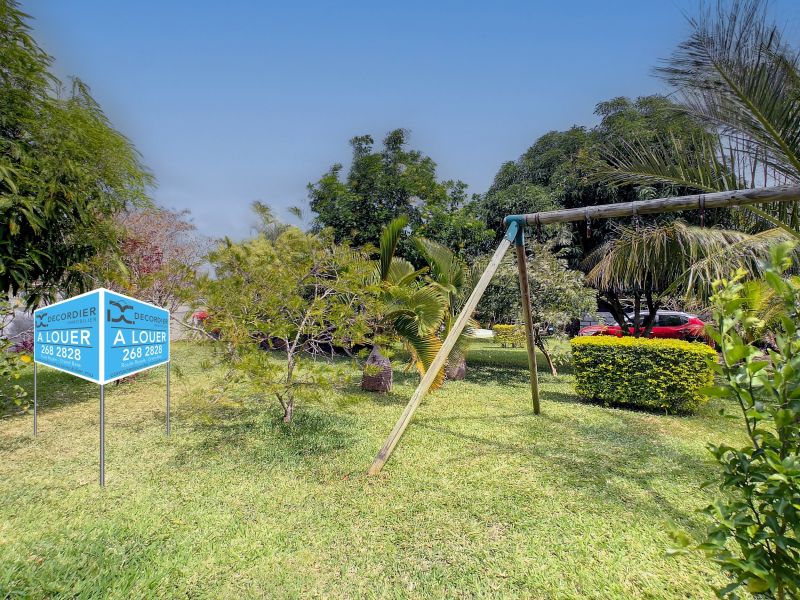 Petit Raffray Maison 4&nbsp;pièces 184.04&nbsp;m² Location