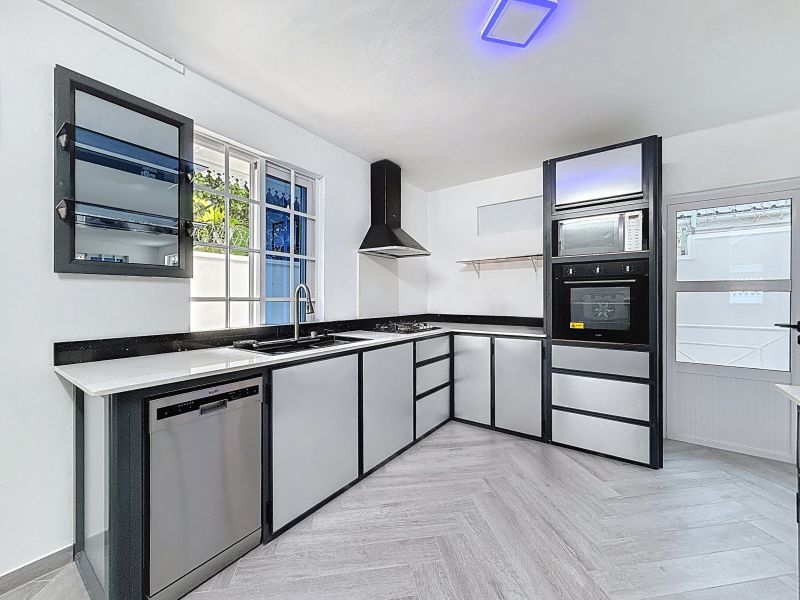 Grand Baie House 6&nbsp;rooms 159&nbsp;m² Rental