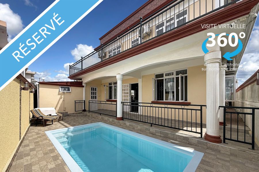 Pereybere Maison 10&nbsp;pièces 252&nbsp;m² Location