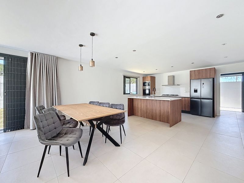 Albion Maison 6&nbsp;pièces 184&nbsp;m² Vente