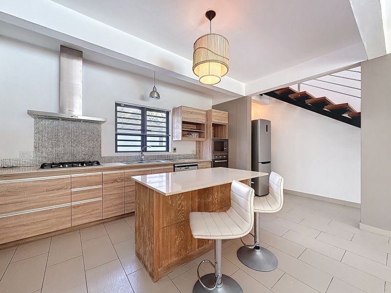 Pointe aux Canonniers Maison 5&nbsp;pièces 185&nbsp;m² Location