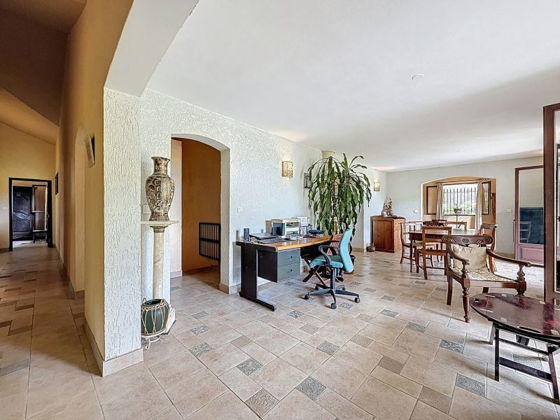 Floréal Maison 6&nbsp;pièces 441&nbsp;m² Vente