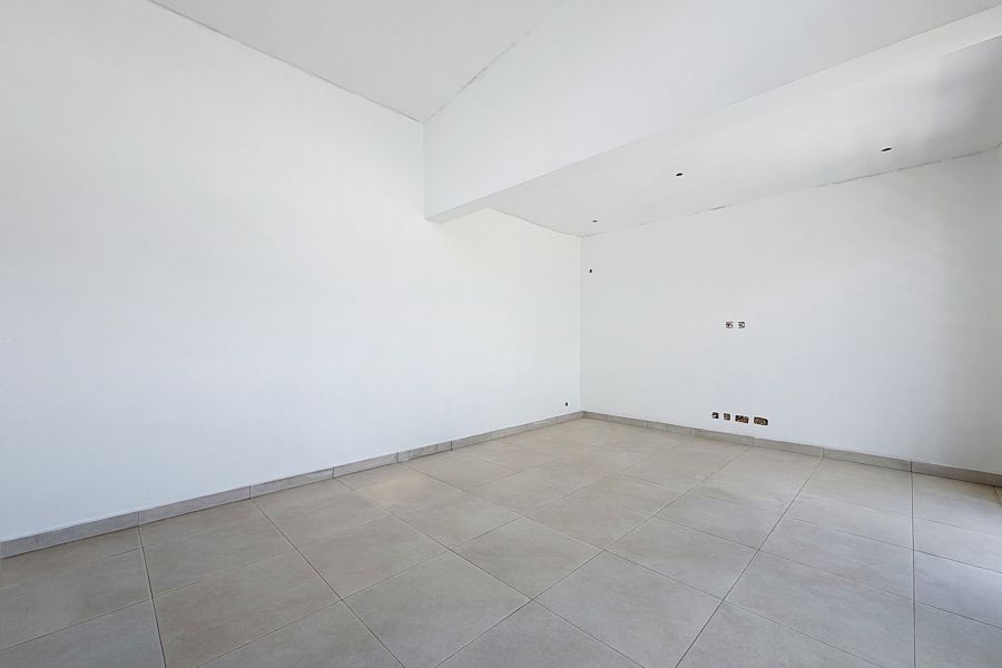 Petit Raffray Maison 5&nbsp;pièces 143&nbsp;m² Vente