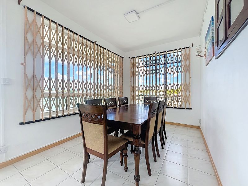 Grand Baie Maison 7&nbsp;pièces 180&nbsp;m² Location