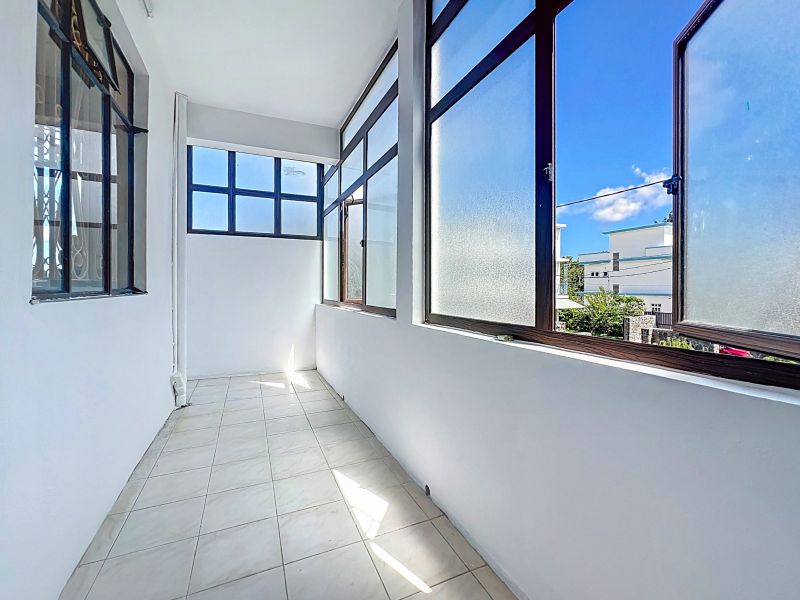 Grand Baie Maison 7&nbsp;pièces 180&nbsp;m² Location