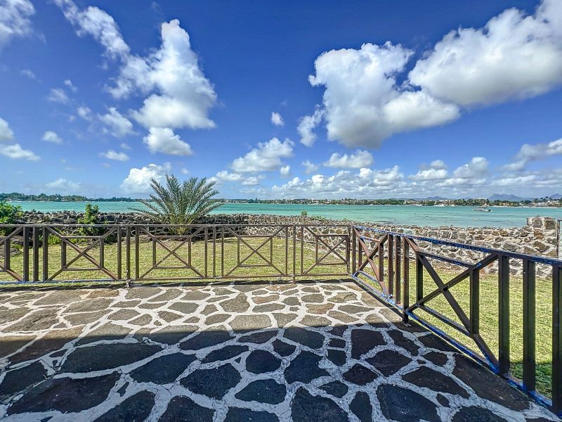 Grand Baie Maison 7&nbsp;pièces 180&nbsp;m² Location