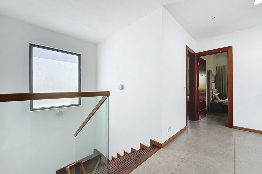 Grand Baie Maison 5&nbsp;pièces 345&nbsp;m² Vente