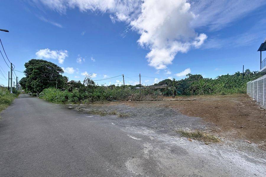 Petit Raffray Land 316&nbsp;m² Sale