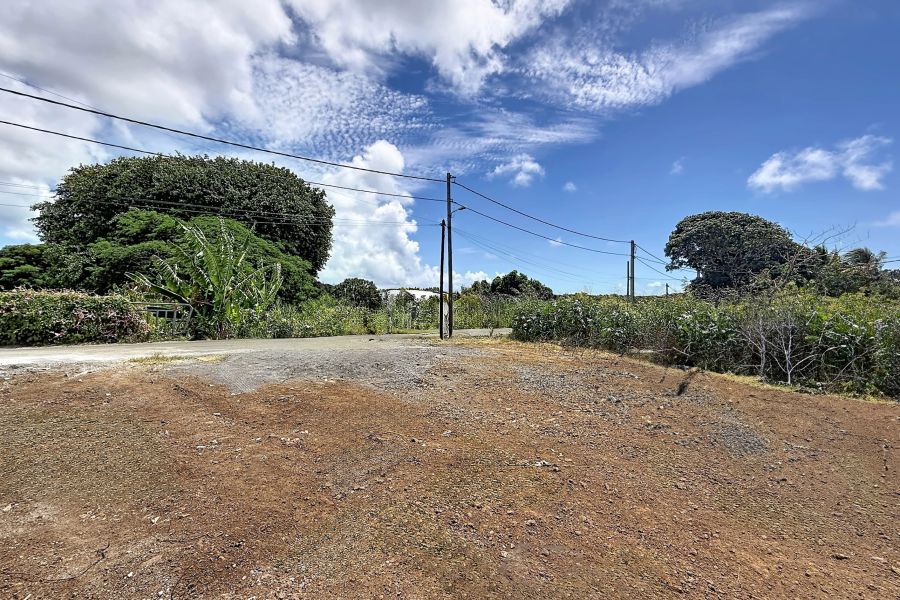 Petit Raffray Land 316&nbsp;m² Sale