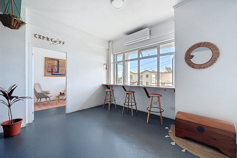 Roches Brunes Activity premises 180&nbsp;m² Rental