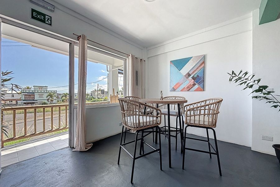 Roches Brunes Activity premises 180&nbsp;m² Rental