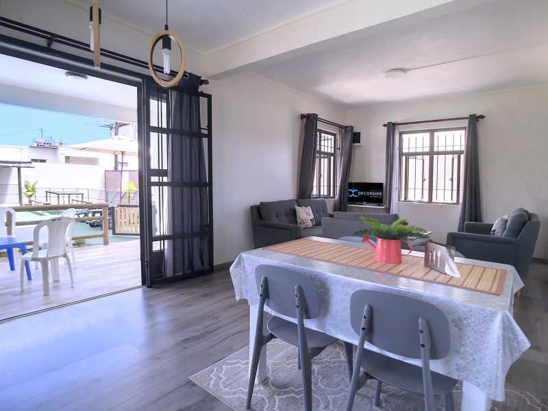 Grand Baie Maison 5&nbsp;pièces 185&nbsp;m² Location