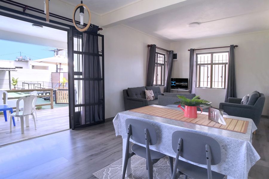 Grand Baie Maison 5&nbsp;pièces 185&nbsp;m² Location