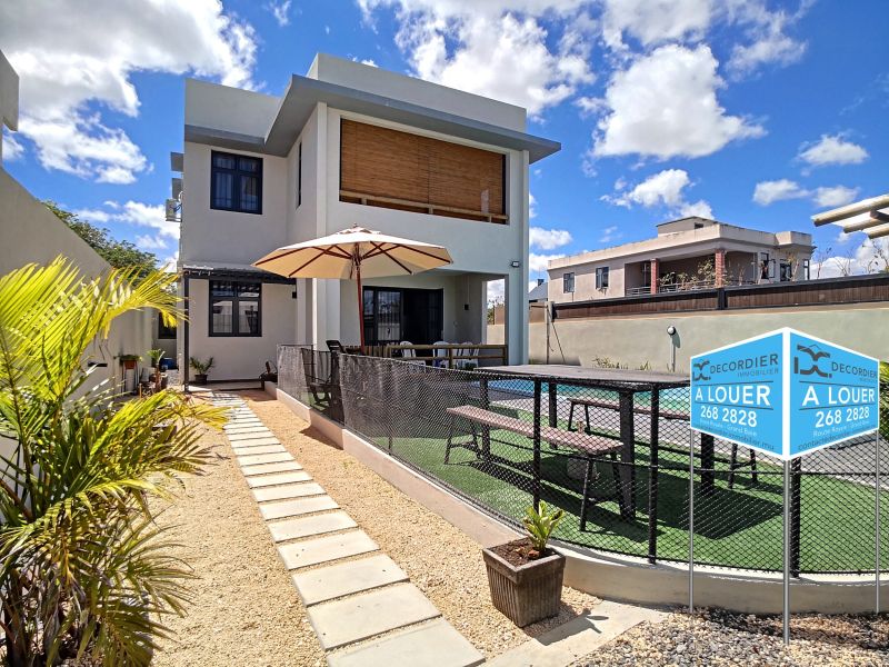 Grand Baie Maison 5&nbsp;pièces 185&nbsp;m² Location