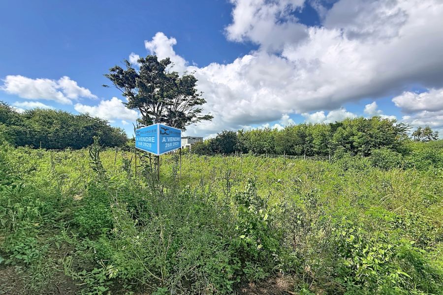 Bain Boeuf Land 724&nbsp;m² Sale