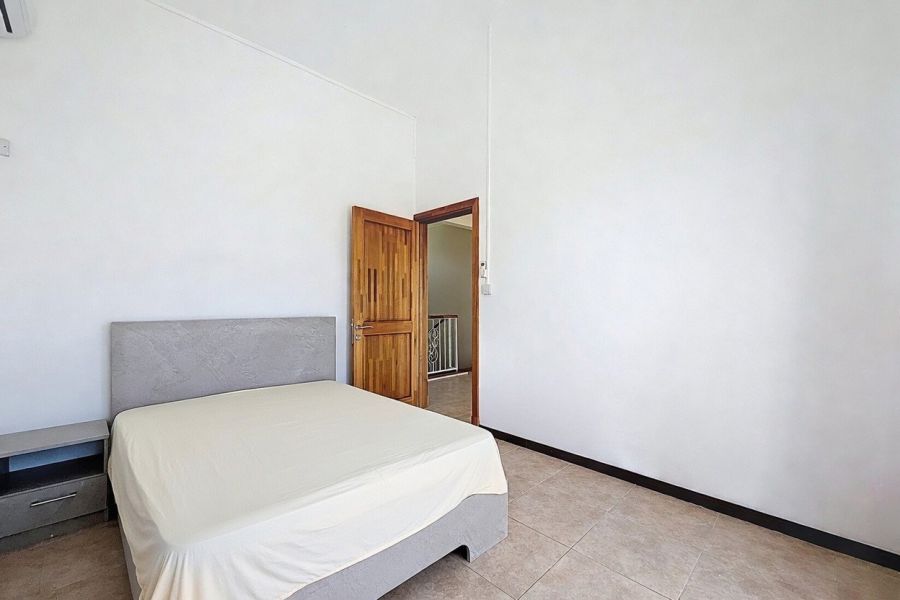 Pereybere House 8&nbsp;rooms 144&nbsp;m² Rental