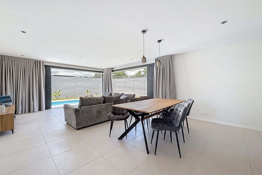 Albion Maison 6&nbsp;pièces 341&nbsp;m² Location