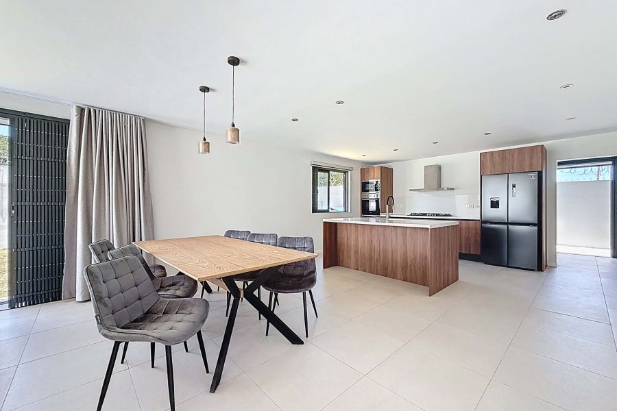 Albion Maison 6&nbsp;pièces 341&nbsp;m² Location