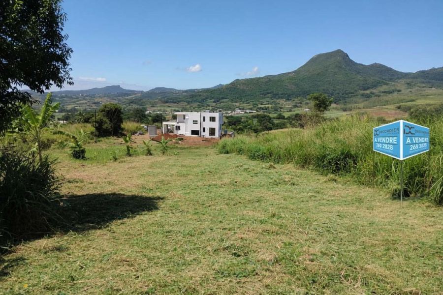 Crève Coeur Terrain 2110&nbsp;m² Vente