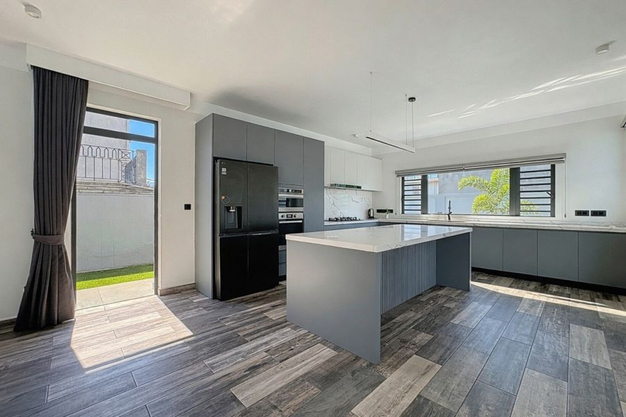 Mont Choisy Maison 6&nbsp;pièces 343&nbsp;m² Location