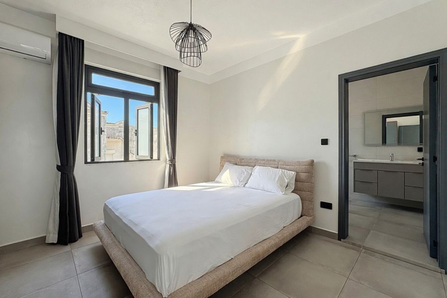 Mont Choisy Maison 6&nbsp;pièces 343&nbsp;m² Location