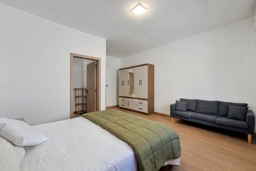 Pereybere Appartement 4&nbsp;pièces 112&nbsp;m² Location