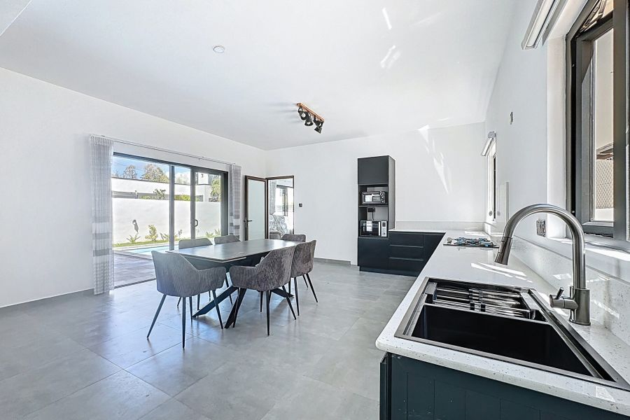 Calodyne House 4&nbsp;rooms 243&nbsp;m² Rental