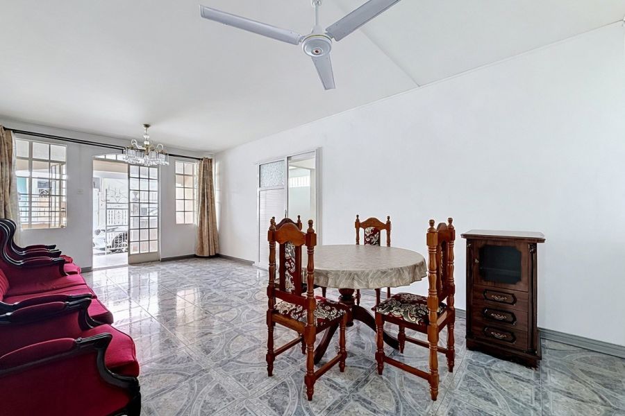 Port Louis Maison 5&nbsp;pièces 134&nbsp;m² Vente