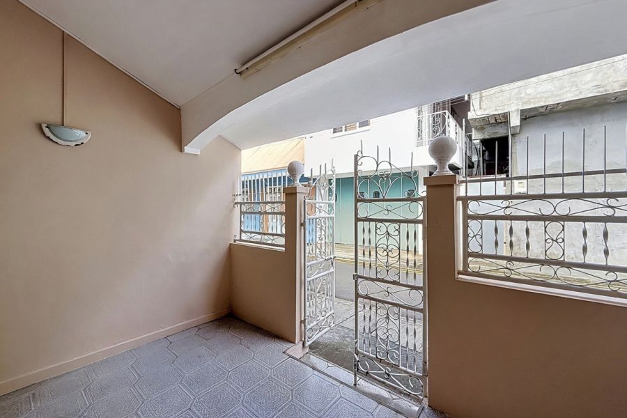 Port Louis Maison 5&nbsp;pièces 134&nbsp;m² Vente
