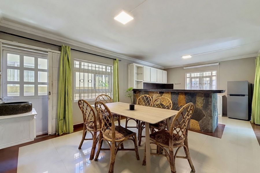 Mont Choisy Maison 10&nbsp;pièces 350&nbsp;m² Vente