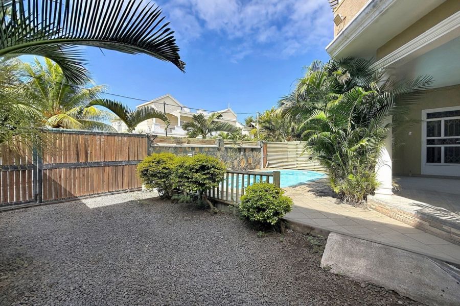 Mont Choisy Maison 10&nbsp;pièces 350&nbsp;m² Vente