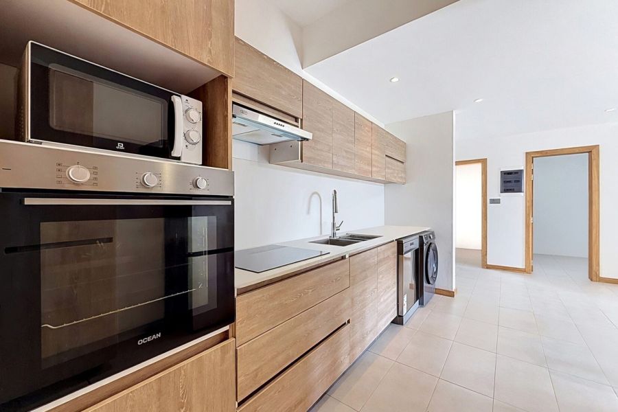 Pereybere Appartement 4&nbsp;pièces 121&nbsp;m² Location
