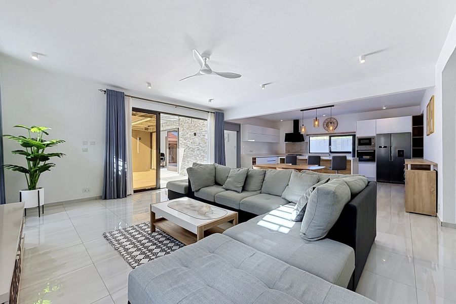 Grand Baie Maison 4&nbsp;pièces 153&nbsp;m² Location
