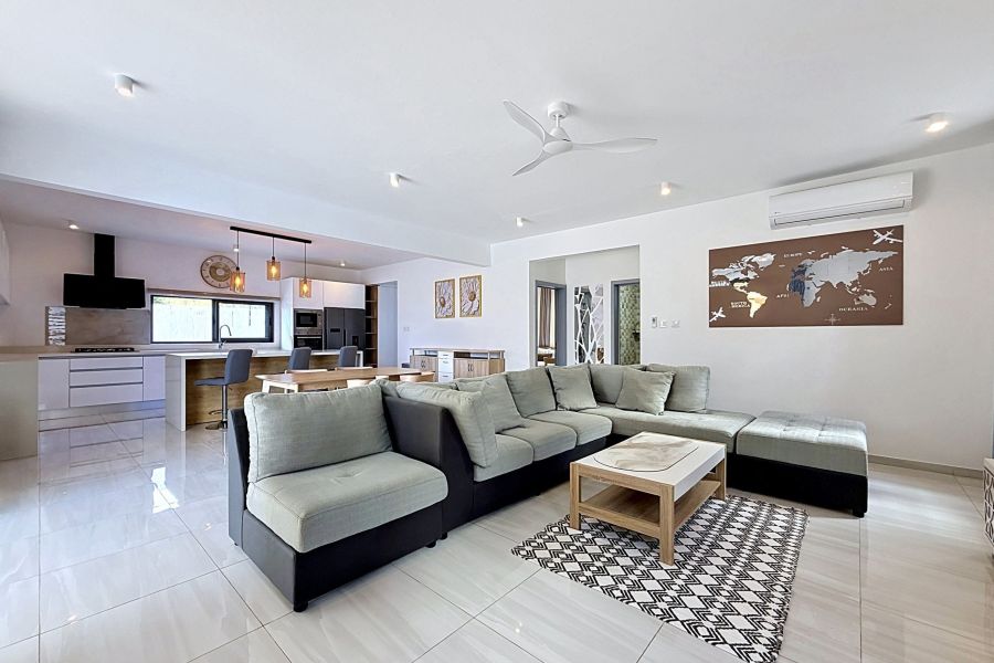 Grand Baie Maison 4&nbsp;pièces 153&nbsp;m² Location