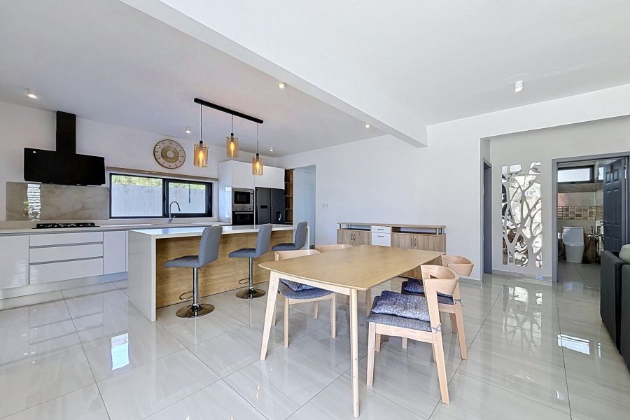 Grand Baie Maison 4&nbsp;pièces 153&nbsp;m² Location