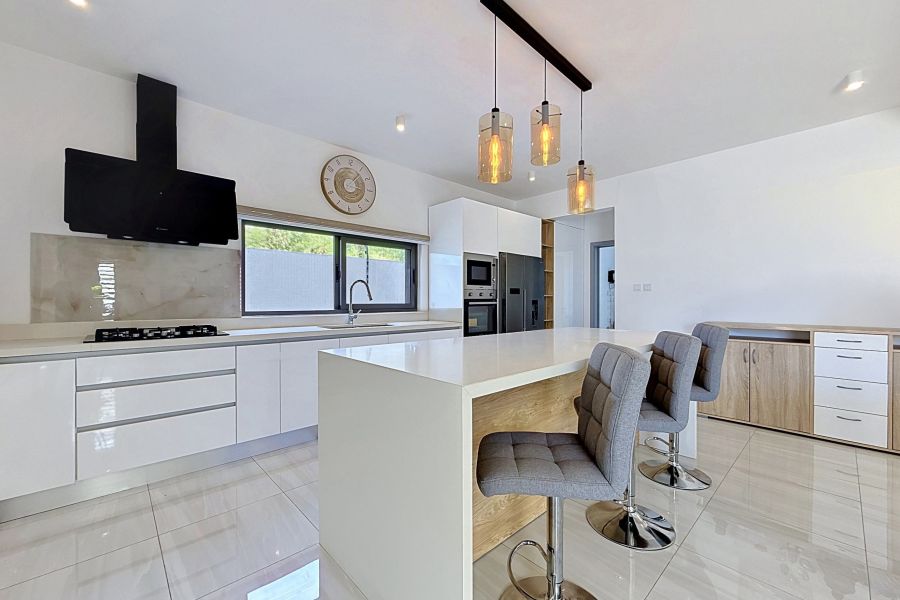 Grand Baie Maison 4&nbsp;pièces 153&nbsp;m² Location