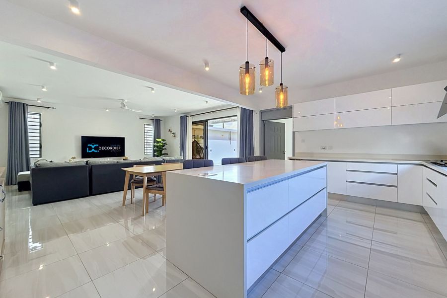 Grand Baie Maison 4&nbsp;pièces 153&nbsp;m² Location