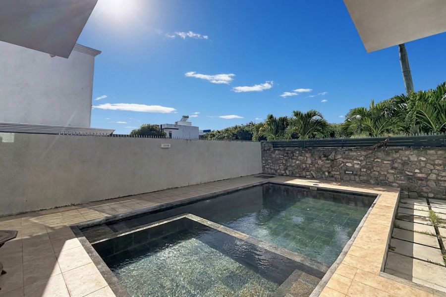 Mont Choisy Maison 6&nbsp;pièces 177&nbsp;m² Location